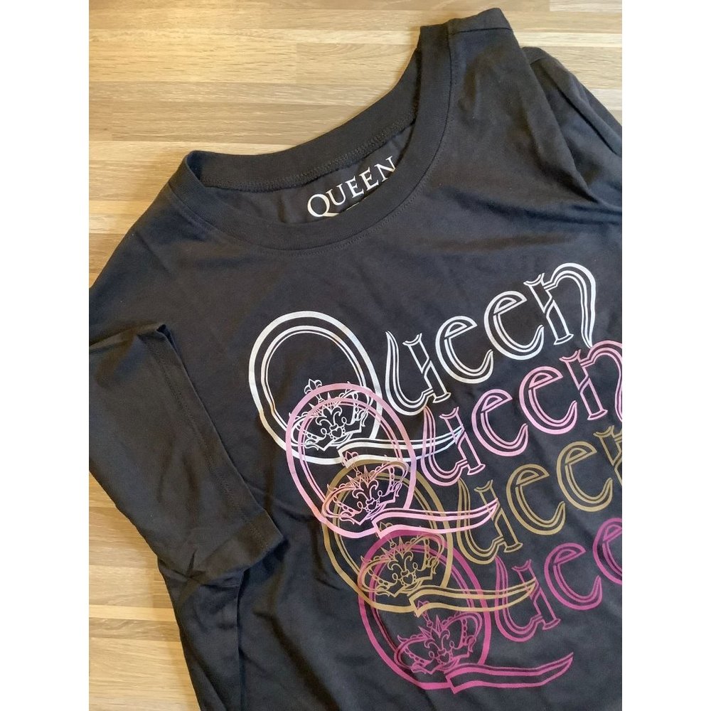 NWT Torrid Official Merch Queen Ringer Crop T-Shirt, Size XL